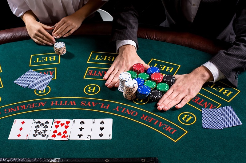 Why you need to choose online gambling services?