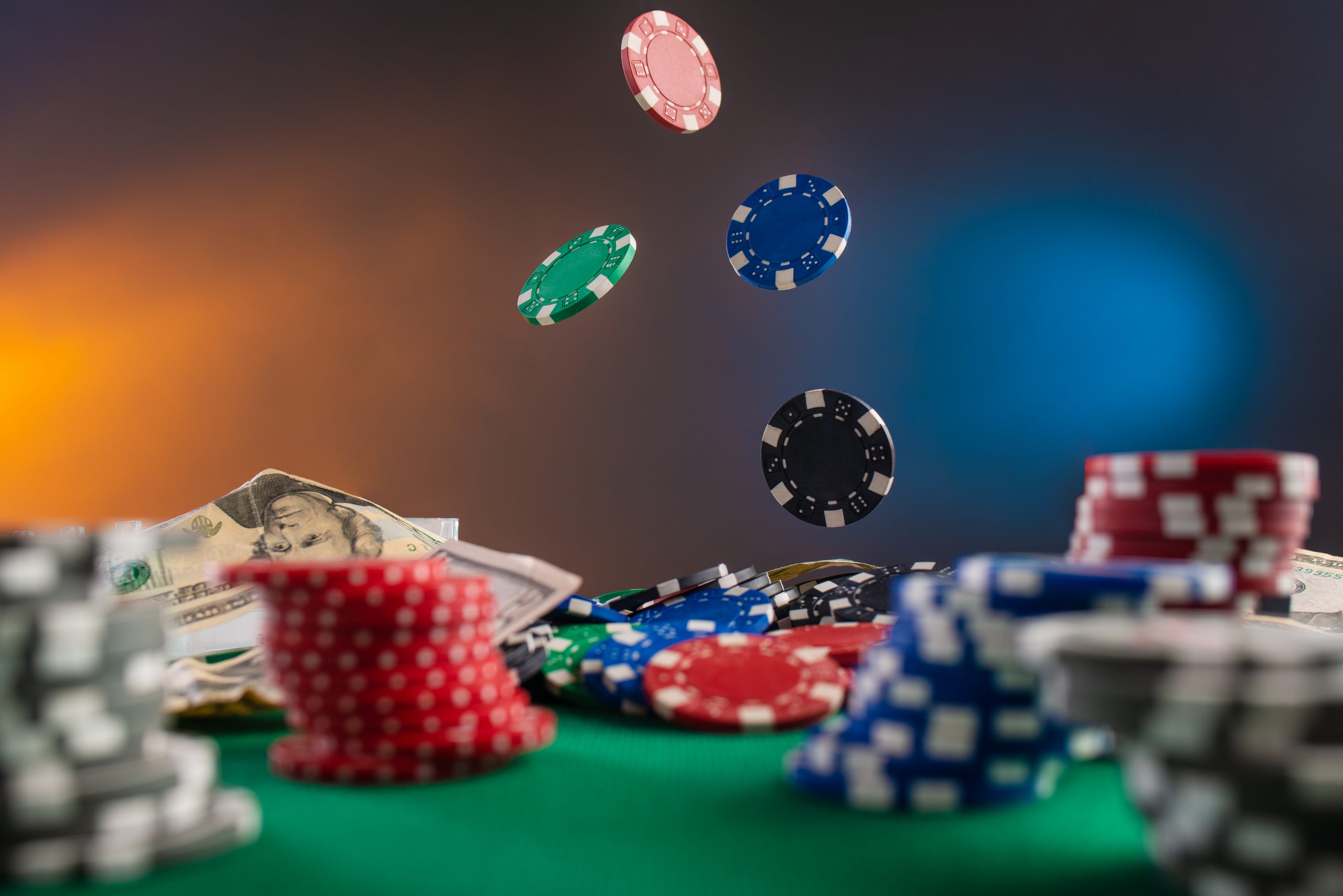 How do I choose a reliable online gambling site?