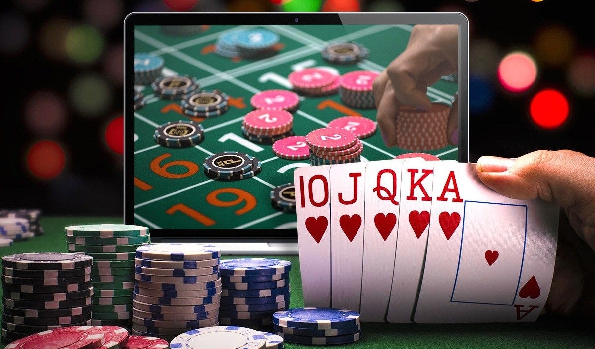 What factors should players consider when choosing an online casino for gaming?